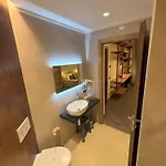 Metropolitan 招待所 3*